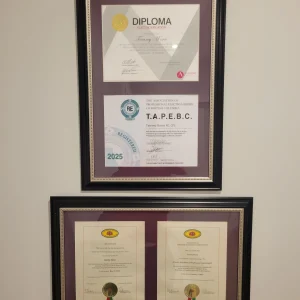 Electrolysis certification and diplomas at RazorFree Nanaimo clinic